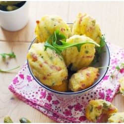 Madeleines apéritives aux lardons et cornichons